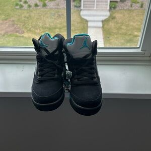 Retro 5, never worn